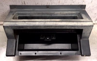 ✅Jeep Wrangler OEM 87-95 YJ Glove Box Assembly Dash Mount GRADE B -FREE SHIPPING - Image 1 of 4