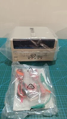 GW Instek GPS-2303 Labornetzgerät, einstellbar 0-30 V/DC, 0-3 A, 180 W    _8.2_5 - Bild 1 von 4