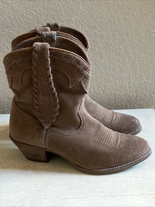Ariat Boots Womens 8.5 B Round Up Rianda Western Ankle Boot Brown Suede Leather - Picture 1 of 10