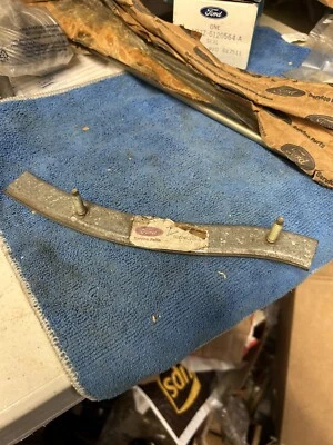 1979-1980 FORD MUSTANG NOS RADIATOR GRILLE REINFORCMENT E0ZZ-8C209-A - Image 1 of 4