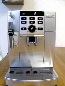 DeLonghi Magnifica S ECAM 25.120SB Modell 2023 Generalüberholt Gewährleistung - Bild 1 von 8