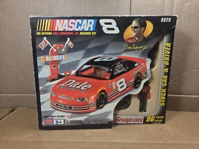 Nascar Mega Bloks - Dale Earnhardt Jr. #8 - 96 Pieces Building Set - Scale 1:29 - Image 1 of 4