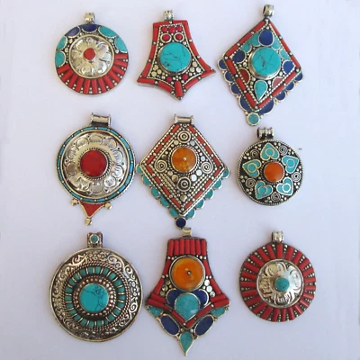 Genuino Turquesa Coral Lapislázuli Ámbar Amuleto Tribal 9 Colgantes Lote de Joyería Foto 1 de 4