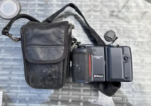 Nikon Coolpix 995 3,2 megapixel fotocamera digitale (NON TESTATA) - Foto 1 di 7