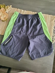 Reebok Athletic Shorts Zip Pocket Lightweight Elastic Waist Boys Size 18 - Picture 1 of 3
