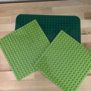 Lego Duplo Large Green Base Plates Lot Of 3 10” X 10” & 10” X 15” - Picture 1 of 5