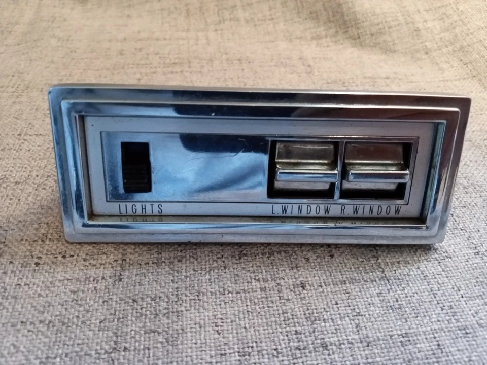 Cadillac Fleetwood 1969 limusina LH ventana trasera interruptor serie 75* Foto 1 de 4