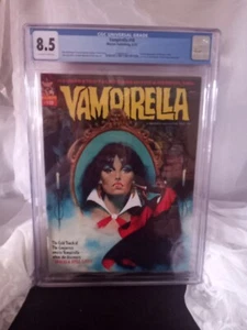 Vampirella #18 CGC 8.5 1972 2nd Full Appearance Of Dracula In Title - Picture 1 of 3