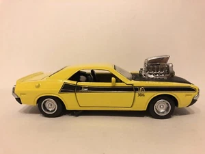 NewRay 1970 Dodge Challenger 1:32 With Box - Picture 1 of 12