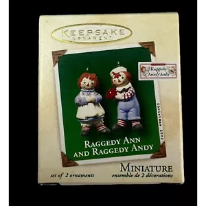 Hallmark Keepsake 2002 ornamento miniatura Raggedy Ann y Raggedy Andy - Imagen 1 de 5