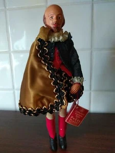 P/617 Peggy Nisbet Kostümpuppe - William Shakespeare - Bild 1 von 3