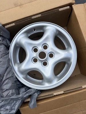 Wheel Rim Land Rover Discovery 16 1999-2004 ANR4848MNH OE 72157 - Image 1 of 4