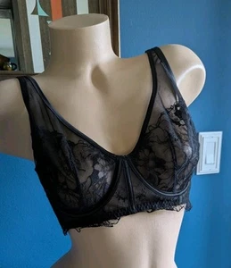 NWT Victoria's Secret Unlined Plunge Floral Lace Bra Black 38C Brand New Sexy - Picture 1 of 9