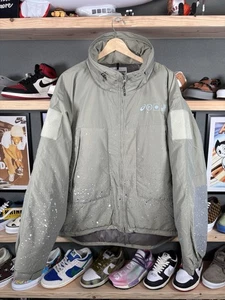 Sz L Hidden NY x Asics Military Primaloft Jacket Mens Khaki Paint Splatter USA - Picture 1 of 8