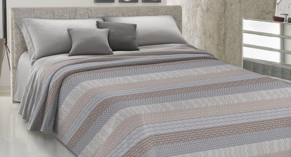 COPRILETTO ESTIVO MATRIMONIALE RIGHE ROMBI AZTECO BEIGE PIQUET DI COTONE - Immagine 1 di 1