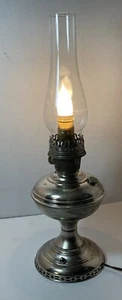 Antike funktionierende vernickelte Aladdin Öllampe Modell 6 elektrifiziert von 1916 - Bild 1 von 24