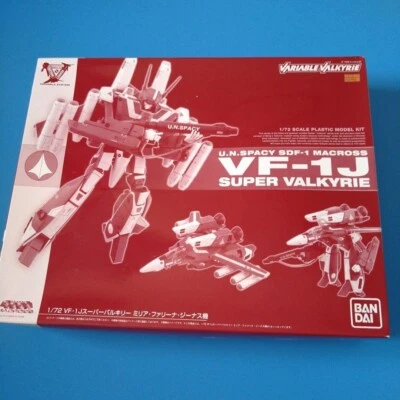 Premium Bandai 1/72 VF-1J Super Valkyrie Milia Ver. Transformable Macross Model - Image 1 of 4