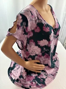 JENNIFER LOPEZ FLORAL BLOUSE W/ HI-LOW HEM AND CUT-OUT SHOULDER ACCENTS SIZE 3X - Picture 1 of 4