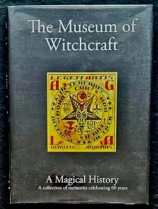 THE MUSEUM OF WITCHCRAFT A MAGICAL HISTORY OCCULT KERRIANNE GODWIN - Imagen 1 de 3