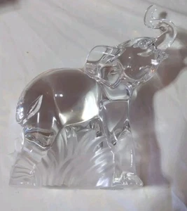 LENOX 1994 CRYSTAL TRUNK UP STANDING ELEPHANT FIGURINE FROSTED BASE - Picture 1 of 7