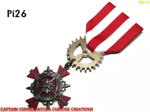 Steampunk badge brooch red pin drape Medal pirate compass Black Sails #Pi26 - Picture 1 of 5