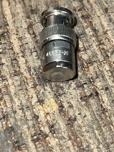 Amphenol 46650-51 BNC Male Cap 50 Ohm 1 W Terminator NOS In Pack - Zdjęcie 1 z 14