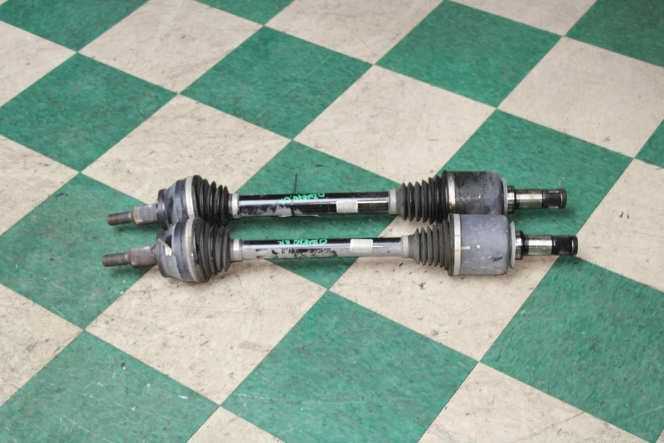 15-23 Charger SRT Scat Pack Pair Driver LH Passenger RH CV Axle Shaft Tube OEM - Image 1 of 4