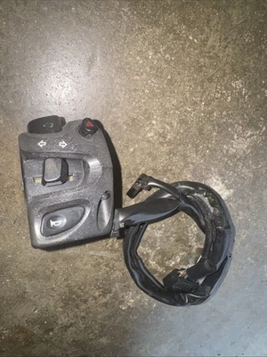 2006 YAMAHA FZ6 Left Handlebar Switch Turn Signal Horn Lights - Image 1 of 2