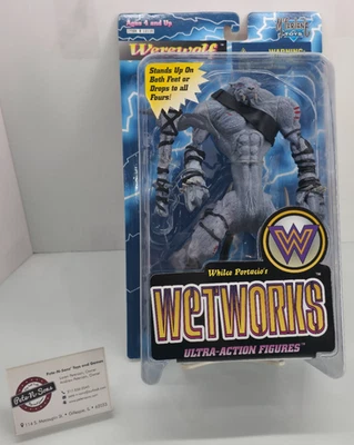 McFarlane Toys: Wetworks 1995 - Hombre Lobo Ultra Figura de Acción Gris Plata Variante Foto 1 de 4
