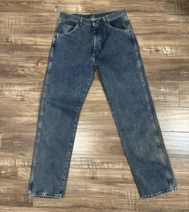Wrangler Hero Jeans 34x32 Blue Wash Denim Relaxed Fit Cotton Made in US - Picture 1 of 7