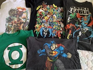 DC Comics Fan T Shirt Herren Größe S Konvolut  - Bild 1 von 1