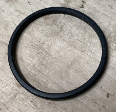 New Old Stock Victor Reinz Oil Cooler O-Ring Seal Part #21304-JA11A. - Image 1 of 4