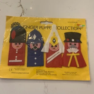 (4) Felt British Soldier Finger Puppets Toys 3 to 4” Tall Red White Blue NEW - Picture 1 of 9
