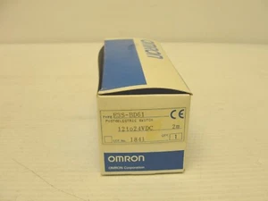 New Omron E3S-BD61 Photoelectric Switch - Picture 1 of 3