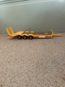 Britains Kane Low Loader Trailer 1:32 Scale - Picture 1 of 6
