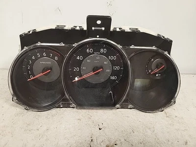 2009 Nissan Versa 1.6L M/T Cluster Speedometer tach gauges instrument panel  AA5 - Imagem 1 de 4