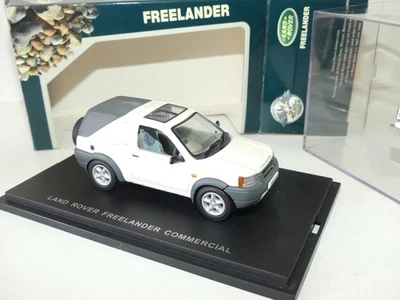 LAND ROVER FREELANDER COMMERCIALE 1998 Blanc UNIVERSAL HOBBIES 1:43 - Photo 1/2