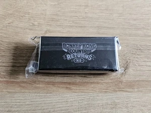 Donkey Kong Country Returns HD Pin Set Nintendo BRAND NEW SEALED - Picture 1 of 4