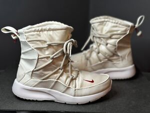 Nike Women’s Sz 9 Tanjun High Rise Boots Shoes AO0355-003