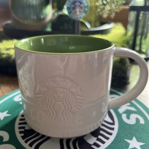Starbucks/Tasse/Mug/2012/aus Sammlung/Sammelwürdig - Bild 1 von 13