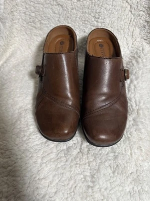 Easy Spirit Classics Brown Leather Emily Slip On Mules Block Heel. Size 9 - Image 1 of 4