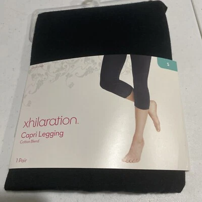 Xhilaration Women's Black Cotton/Spandex Blend Capri Leggings Sz: S (4/6) NWT - Image 1 of 4