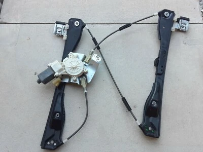 Chevrolet Malibu 2008-2012 regulador de ventana del pasajero delantero derecho y motor OEM* Foto 1 de 4