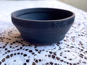 52mm Collapsible Lens Hood / Shade for 52mm Threaded Photography Lenses - Foto 1 di 2