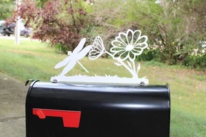 Dragonfly and Flower Metal Mailbox Topper 7.5 Inches Tall White Speckled - Picture 1 of 3
