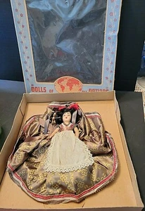 MUÑECAS DE TODAS LAS NACIONES NIÑA ITALIANA EN CAJA ORIGINAL - Imagen 1 de 7