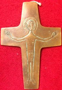 Crucifijo de bronce estilo años 60 - Imagen 1 de 2