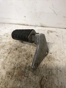 Honda Shadow VT 1100 VT1100C2 front LEFT foot peg AND  mount - Picture 1 of 4