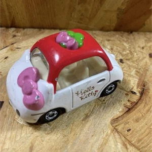 Dream Tomica Hello Kitty Minicar 202434 - Picture 1 of 7