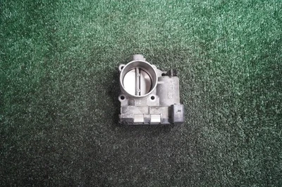 Ford Fiesta 2012 2013 motor de 1,6 L carrocería del acelerador fabricante de equipos originales 75 k millas 7S7G9F991B7A Foto 1 de 4